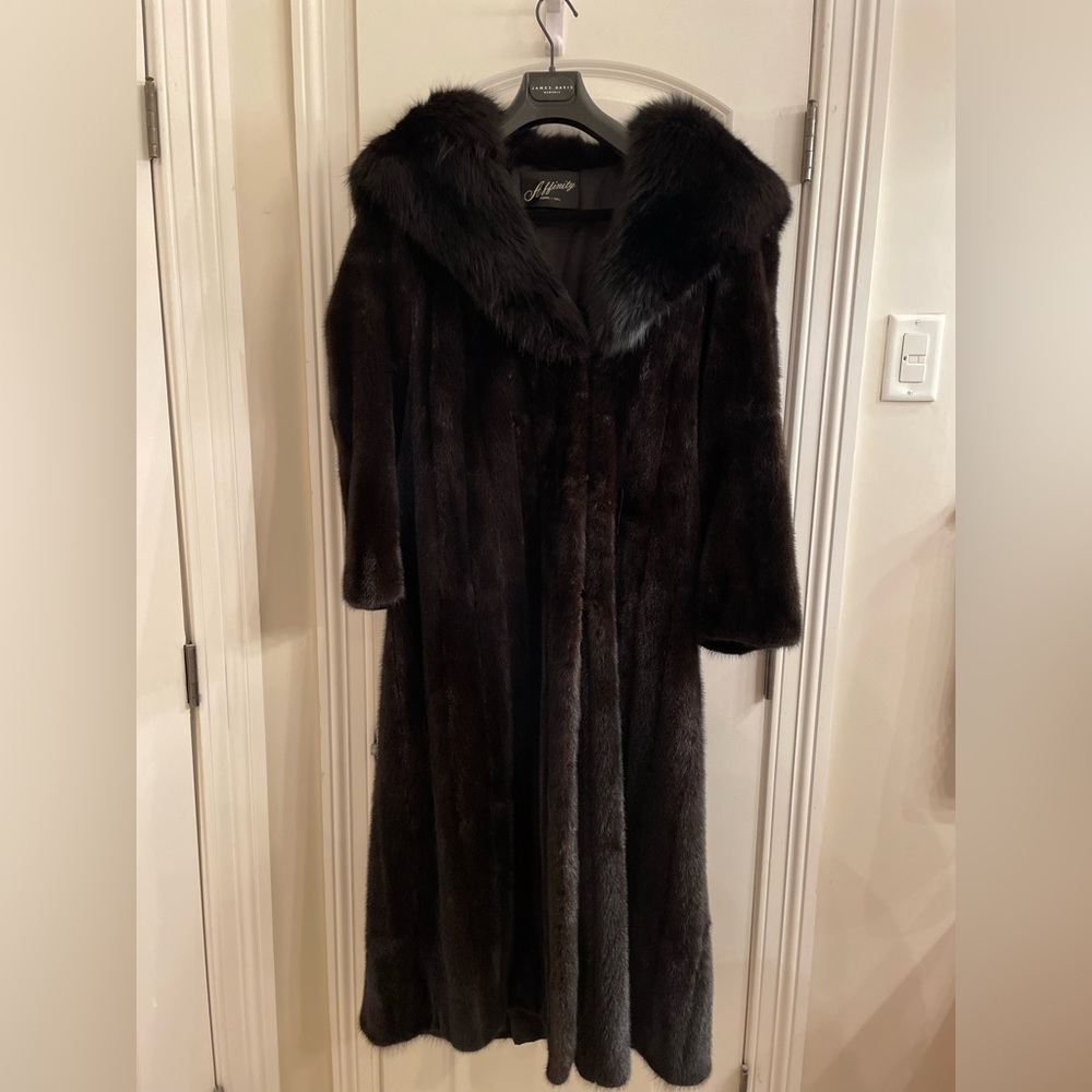 Vintage Real Fur Women’s Hooded Mink Coat
